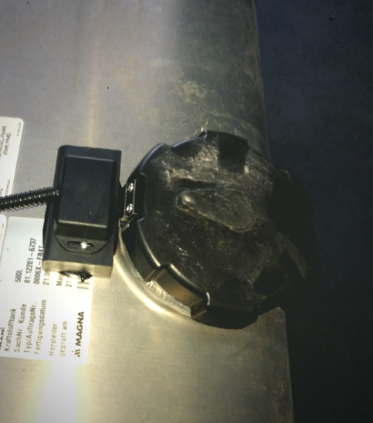 ALARM ZA GORIVO ZA TOVORNJAK - 2 SENZORJA