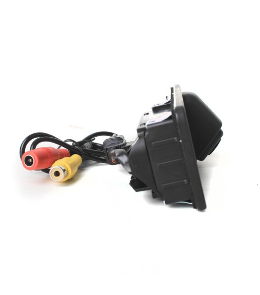 KAMERA OEM ZA VZVRATNO VOŽNJO HYUNDAY i30 KARAVAN TSBCHYU-30