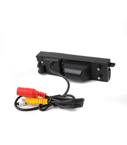 KAMERA OEM ZA VZVRATNO VOŽNJO TOYOTA YARIS II. TSBCTOY-06