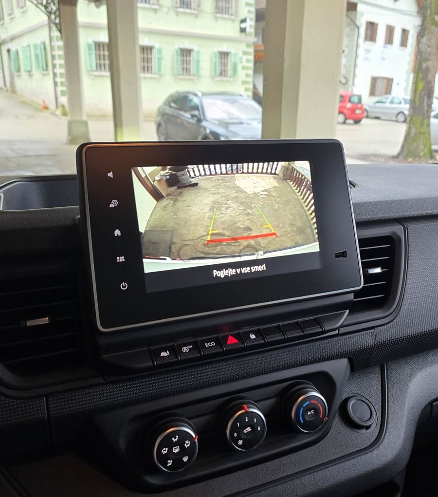 ADAPTER ZA PRIKLOP KAMERE NA RENAULT MULTIMEDIJSKO ENOTO RLA-ELINK-AO