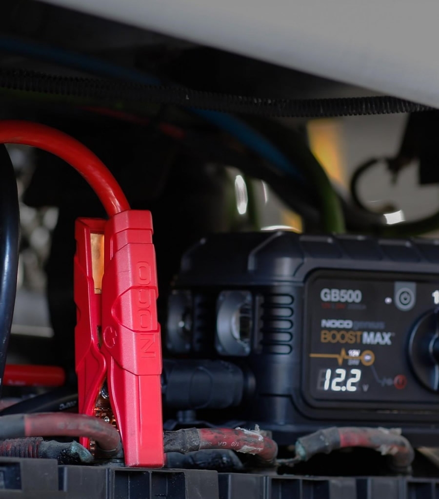 BATTERY CLAMPS NOCO® BOOST MAX GBC005 1829mm