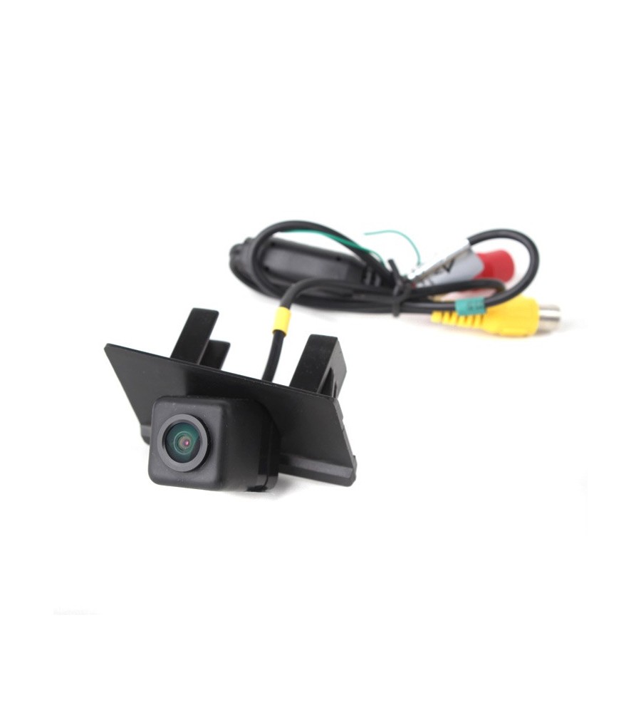 KAMERA OEM ZA VZVRATNO VOŽNJO SUZUKI KIZASHI TSBCSUZ-02